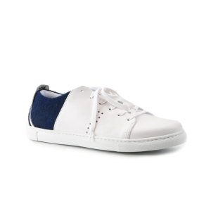 M. moustache - René