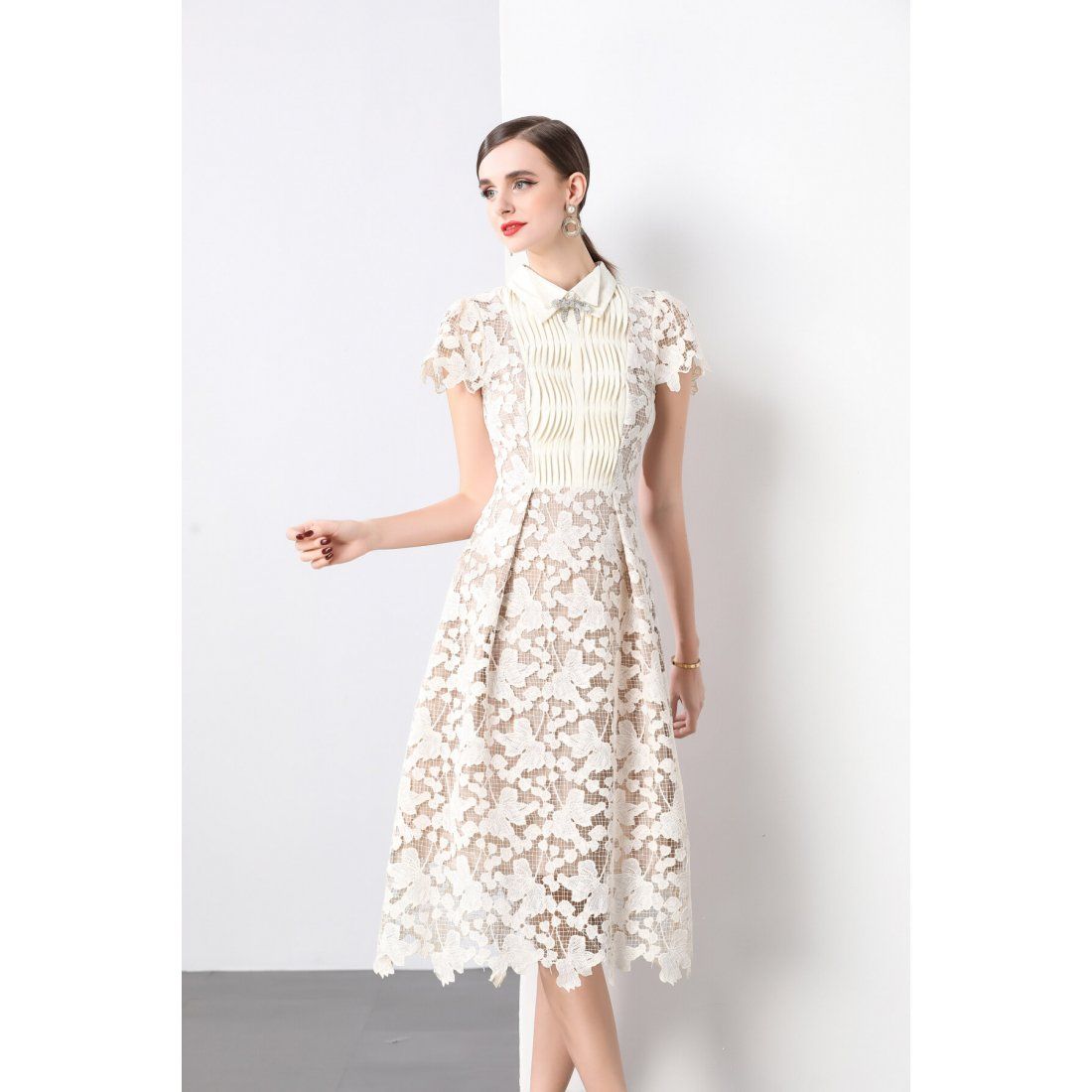 Dza - Robe Midi '3D Floral Appliqué Bow-Tie Lace' pour Femmes