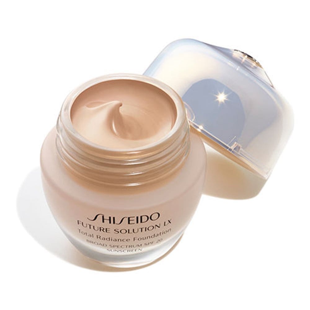 Shiseido - Fond de teint 'Future Solution LX Total Radiance' - 04 Rose 30 ml