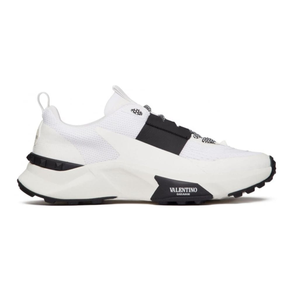 Valentino - Sneakers 'True Act Panelled' pour Hommes