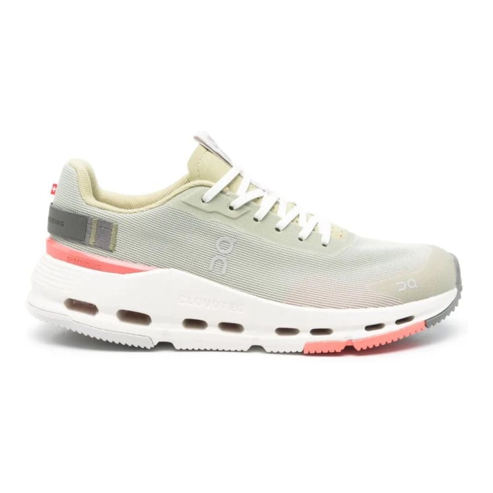 On - "Sneakers 'Cloudnova' pour Femmes"