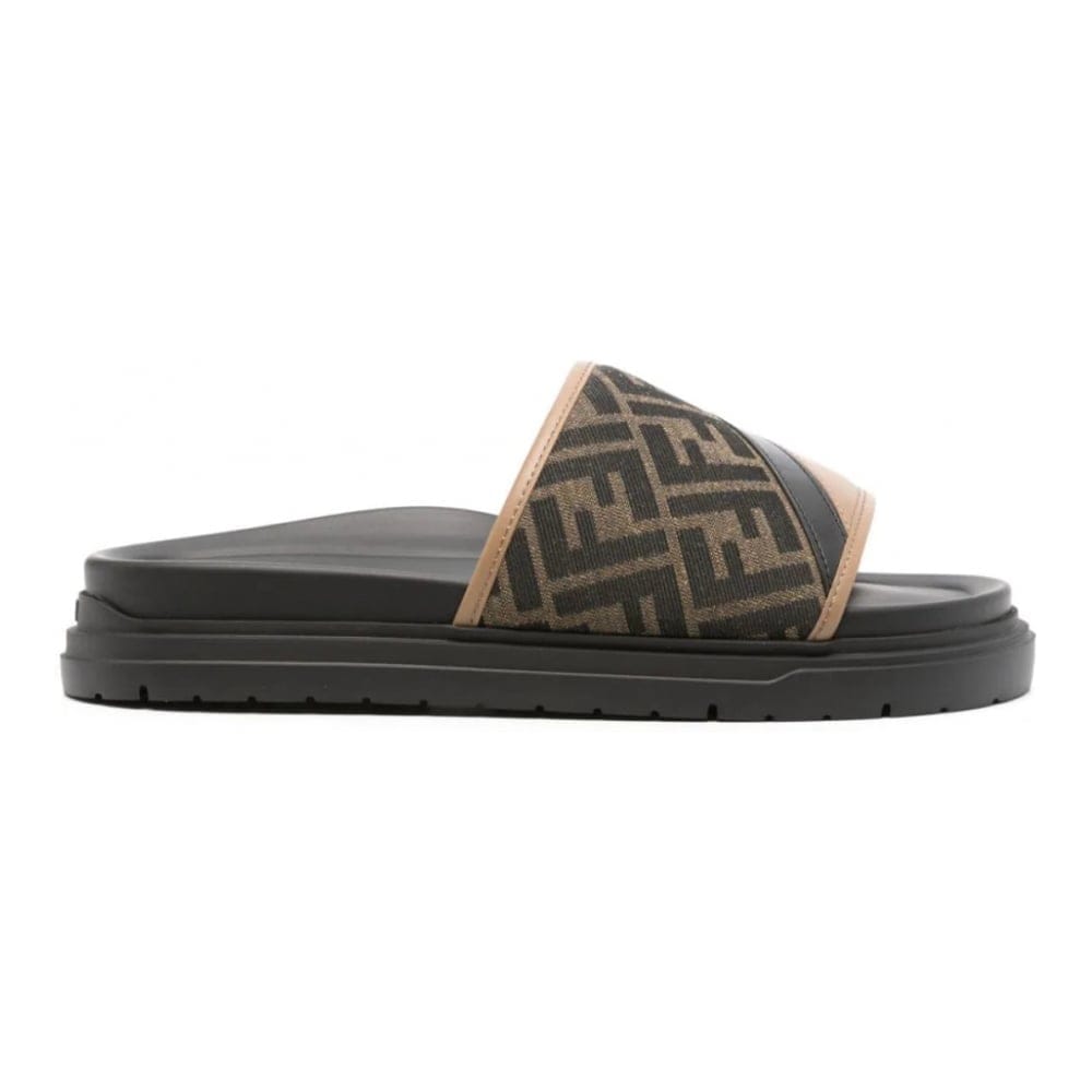 Fendi - Claquettes 'Diagonal Padded' pour Hommes
