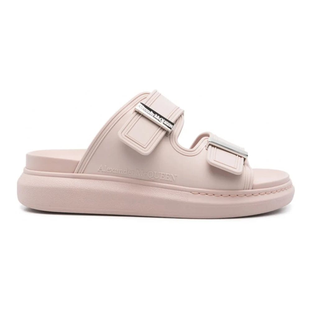 Alexander mcqueen - Sandales plates 'Logo-Engraved' pour Femmes