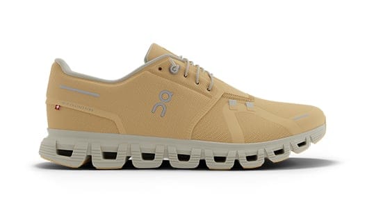 On running - Cloud 6