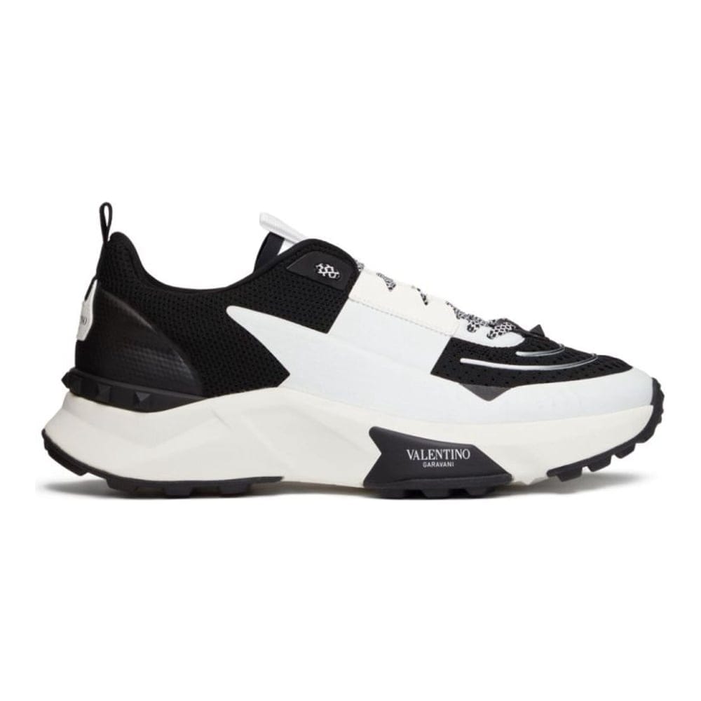 Valentino garavani - Sneakers 'True Act Panelled' pour Hommes