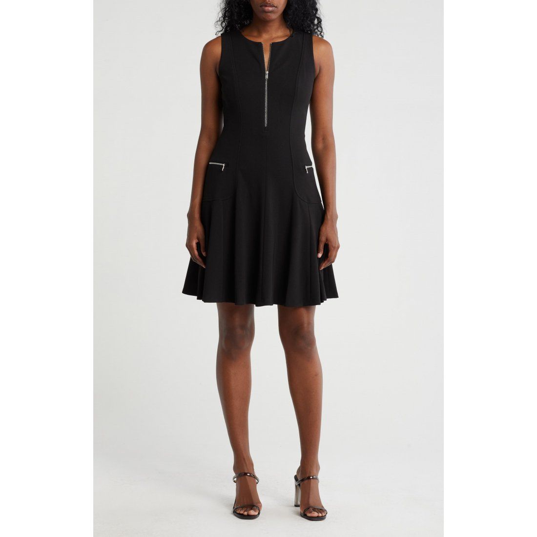 Dkny - Robe ajustée et évasée 'Front Zip Sleeveless' pour Femmes