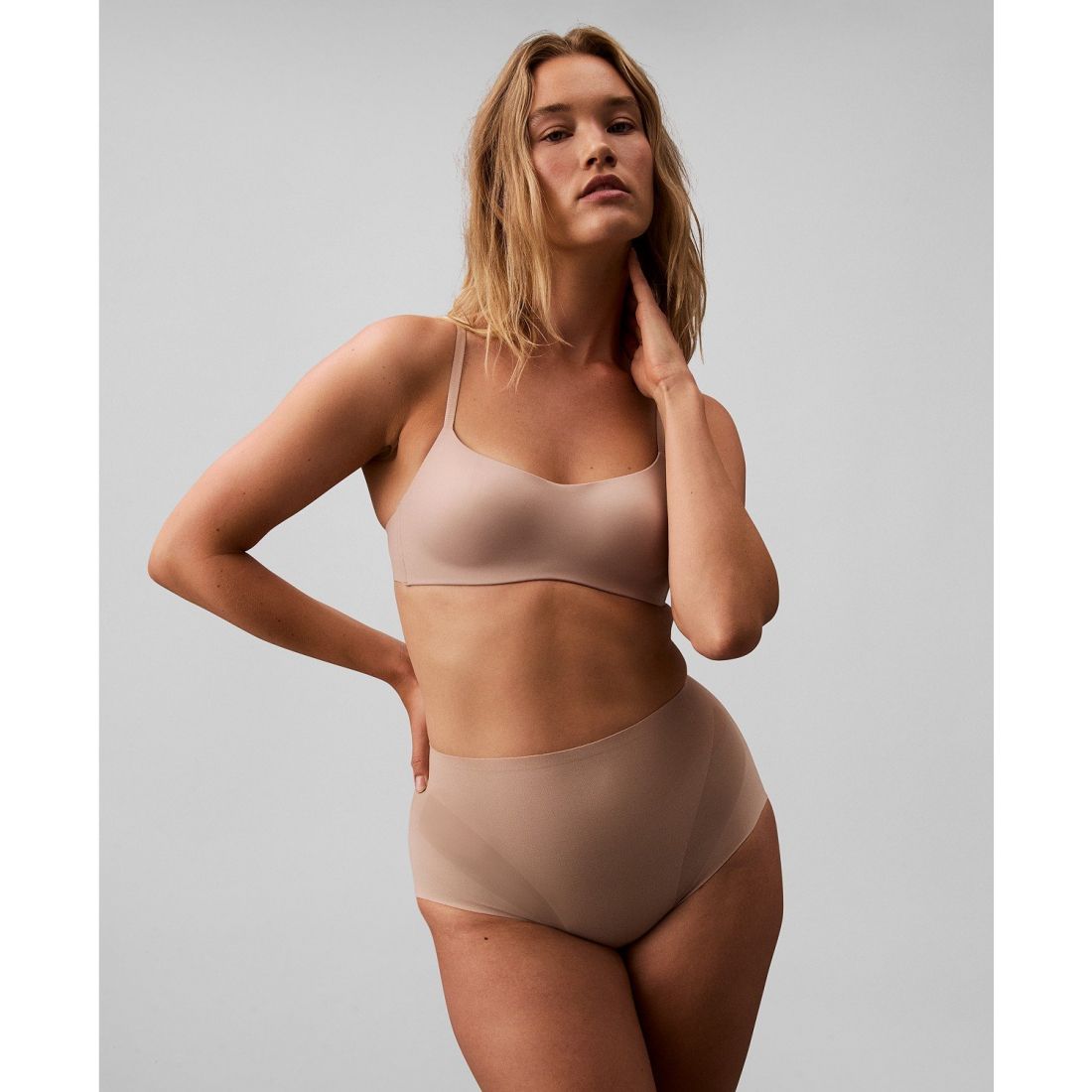 Calvin klein - Femmes's 'Stay-Put Firm Mesh' Culotte sculpant