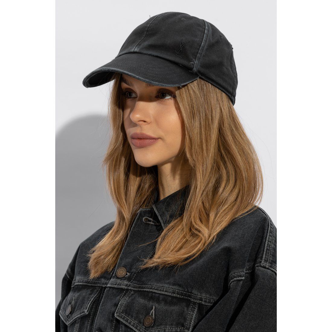 Saint Laurent - Casquette 'Cassandre' pour Femmes