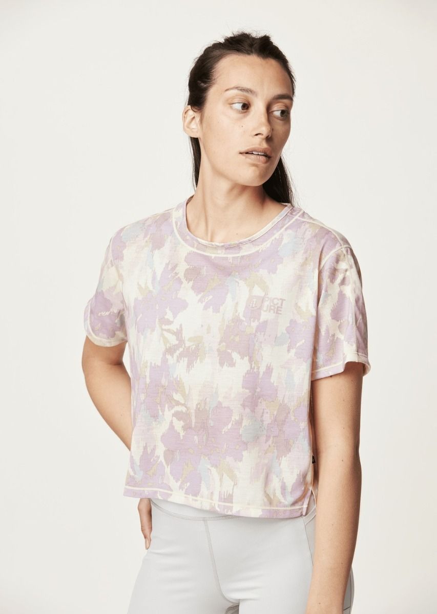 Picture - W's NOVITA PRINTED TECH TEE